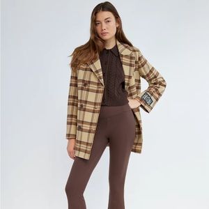 Aritzia Sunday Best Hutton Coat